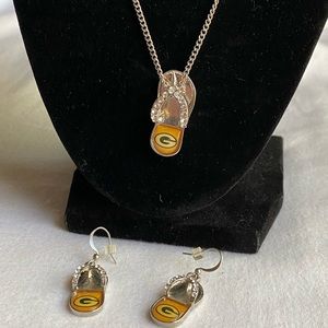 Green Bay Packers necklace and earring set